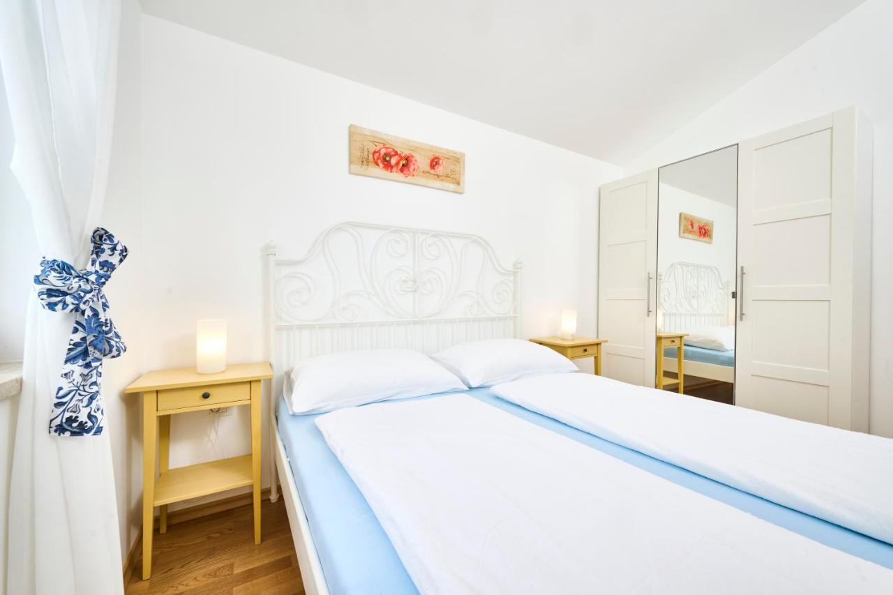 Elia Apartments ซาวูดริยา ภายนอก รูปภาพ