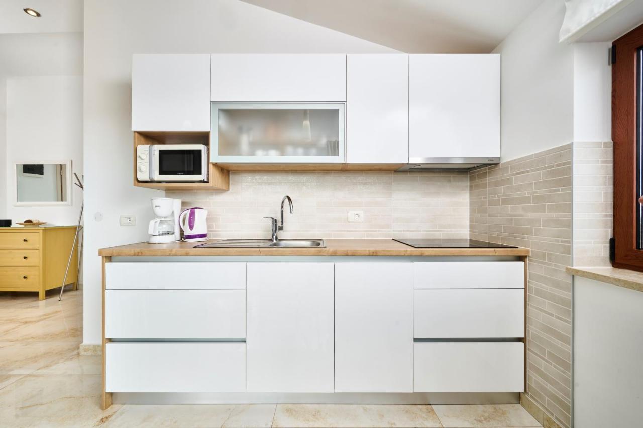 Elia Apartments ซาวูดริยา ภายนอก รูปภาพ